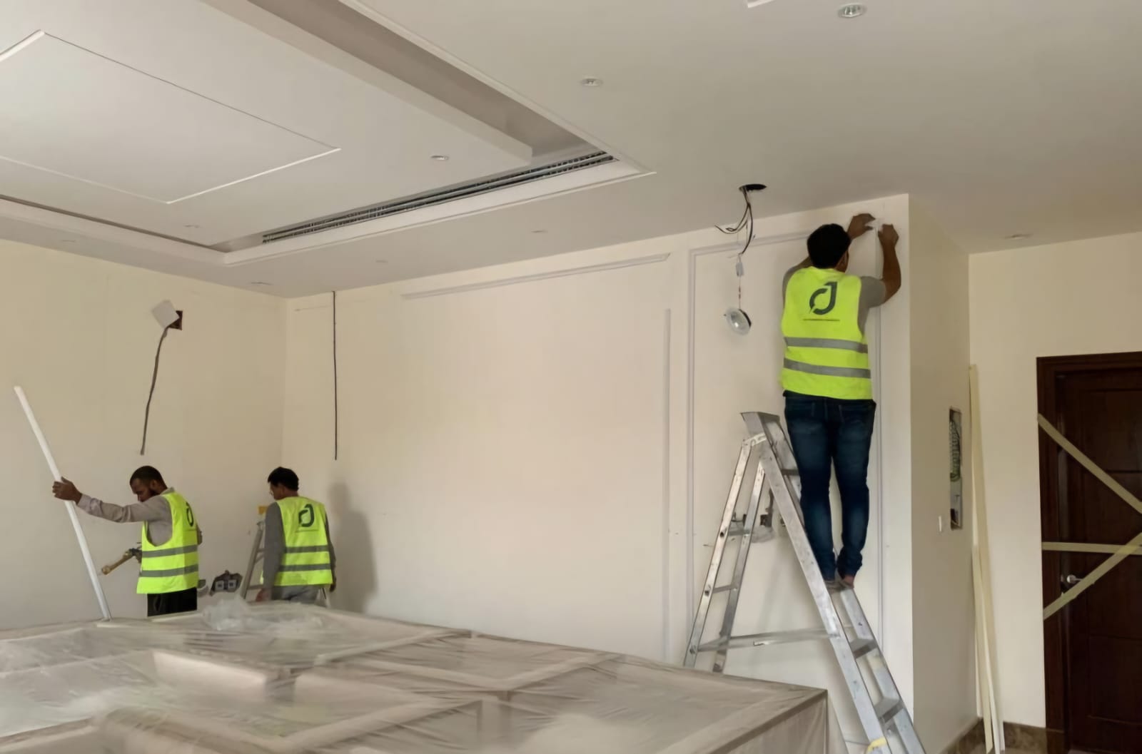 مشروع دهانات مبنى تجاري - الرياض